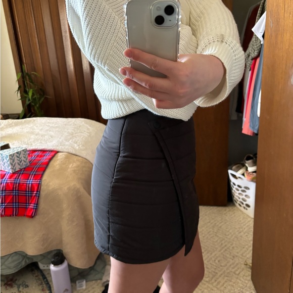 Winter mini puff skirt - Picture 4 of 4